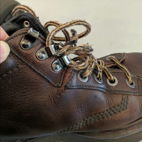 Dr Martins - Picture 3 of 8